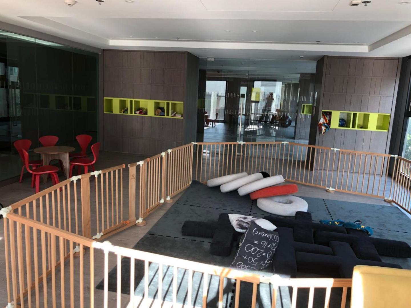 The Base Central Pattaya Exterior photo